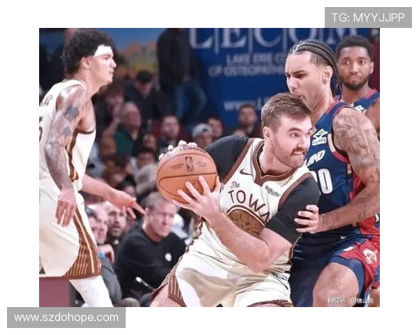 亚历山大关键时刻表现惊艳科尔战术失误让斯潘塞替补上场